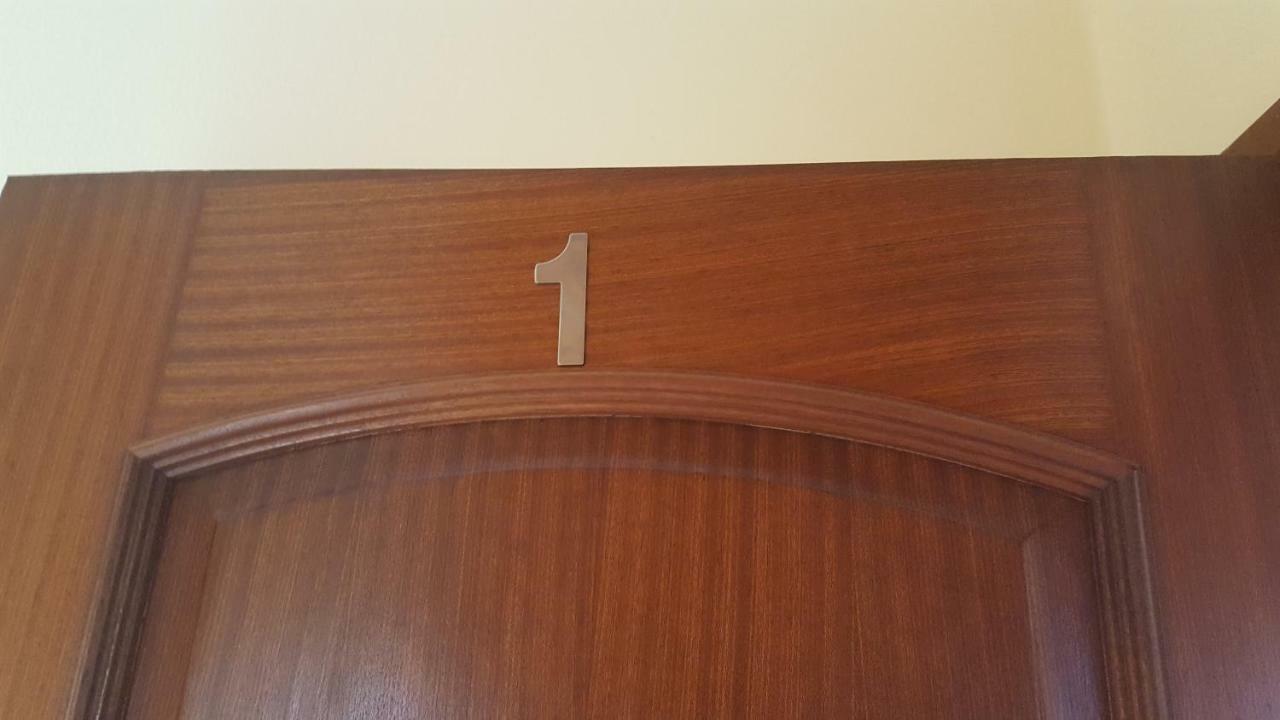 Saraiva'S Guest House 라고스 외부 사진